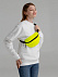 Поясная сумка Manifest Color из светоотражающей ткани, неон-желтая с логотипом в Белгороде заказать по выгодной цене в кибермаркете AvroraStore