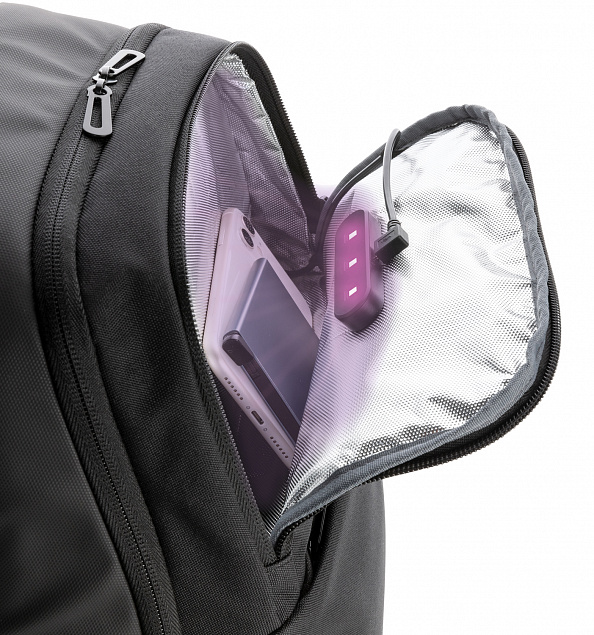 Рюкзак для ноутбука Swiss Peak со стерилизатором UV-C с логотипом в Белгороде заказать по выгодной цене в кибермаркете AvroraStore
