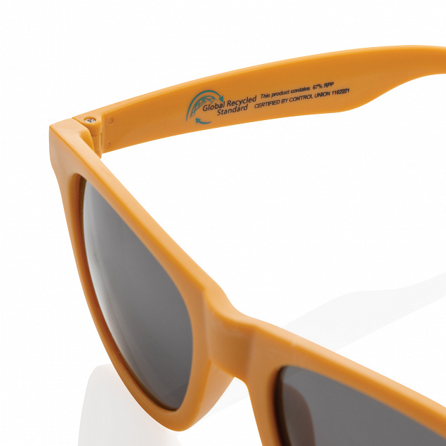Солнцезащитные очки из переработанного полипропилена GRS с логотипом в Белгороде заказать по выгодной цене в кибермаркете AvroraStore