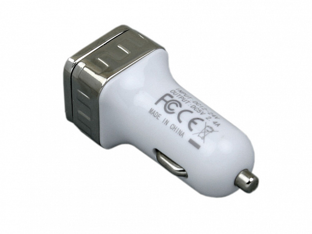 Квадратная автомобильная зарядка на 2 USB-порта с логотипом в Белгороде заказать по выгодной цене в кибермаркете AvroraStore
