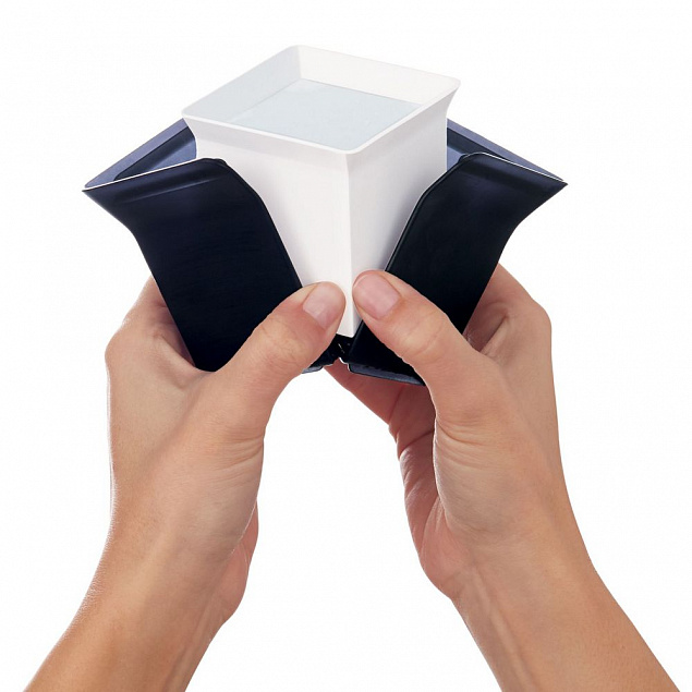 Форма для льда Cube, черная с логотипом в Белгороде заказать по выгодной цене в кибермаркете AvroraStore