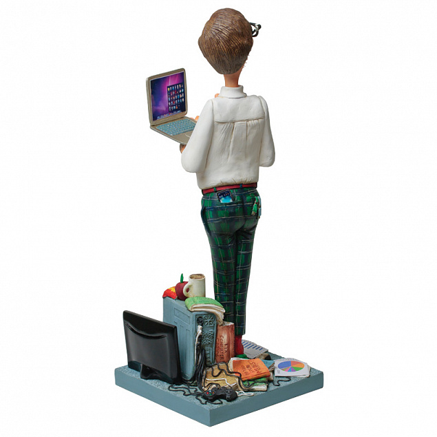 Скульптура "Компьютерный эксперт" с логотипом в Белгороде заказать по выгодной цене в кибермаркете AvroraStore